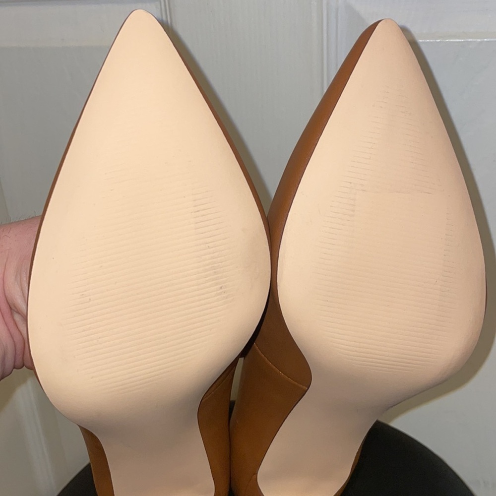 14th & Union Pumps Size 11 - Picture 7 of 10
